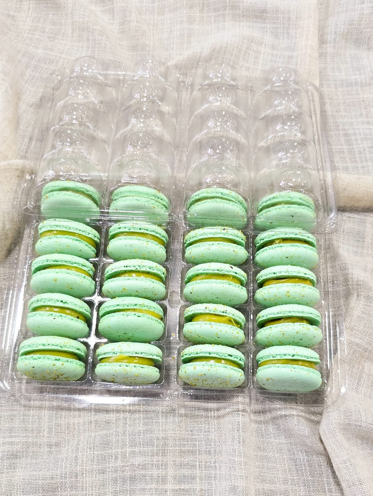 MACARON VERDE - PISTACHE - 20 UNIDADES - Imagem 2