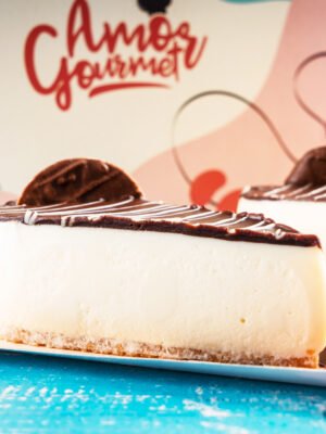 TORTA HOLANDESA 12 PEDAÇOS