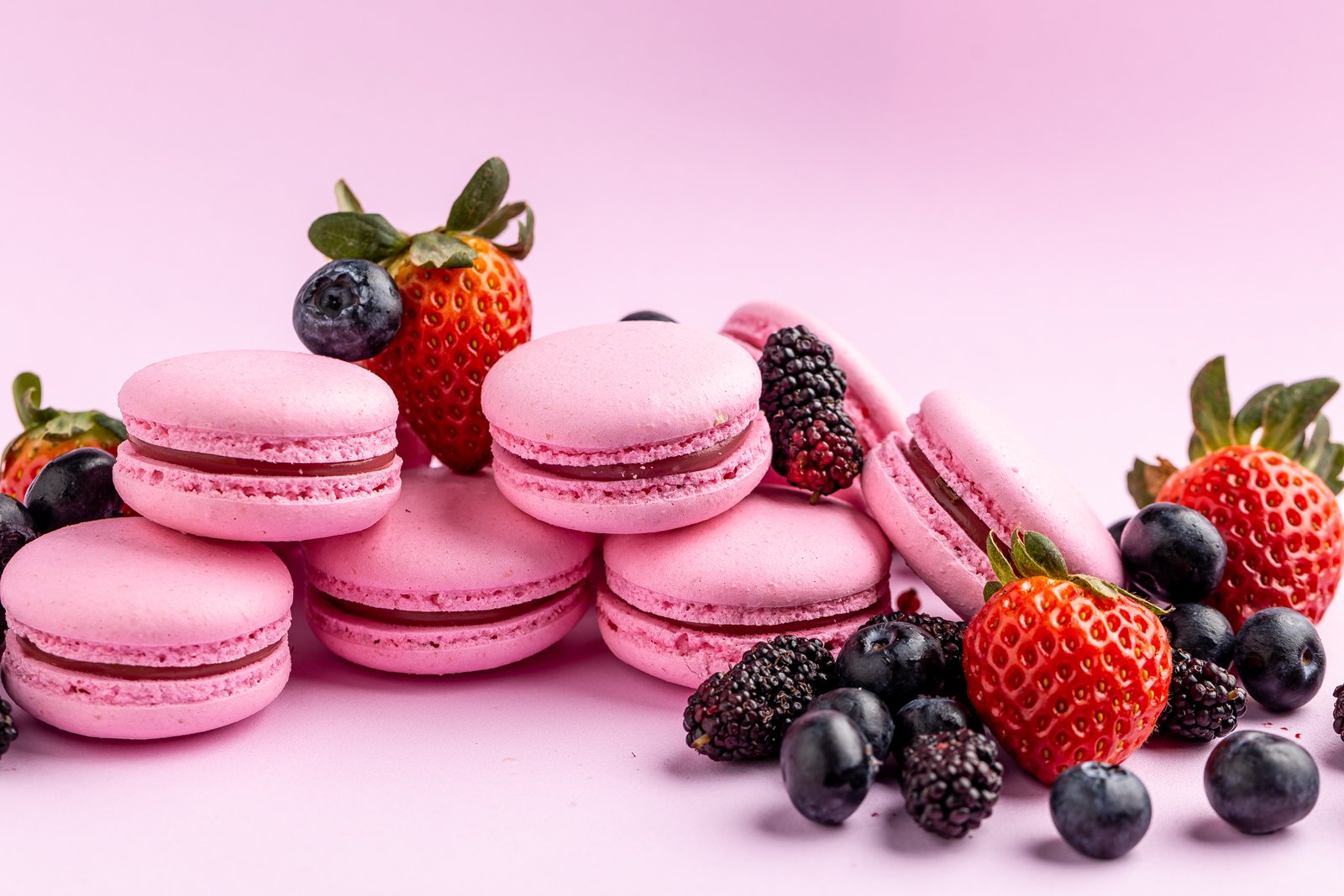 MACARON ROSA - FRUTAS VERMELHAS - 20 UNIDADES