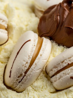 MACARONS NINHO C/ NUTELLA EMB C/20 UNID